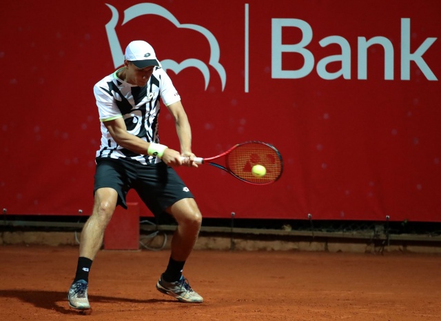 Faworyt nie zawiódł. Kamil Majchrzak awansował do drugiej rundy tenisowego turnieju Pekao Szczecin Open. Polak we wtorkowy wieczór wygrał z Włochem Andreą Pellegrino 6:3,7:6.