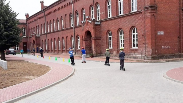 Lekcje na dwóch kółkach - na taki pomysł postawiła Szkoła Podstawowa nr 1 w Połczynie-Zdroju.