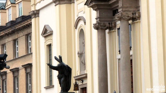 Około 150 rekonstruktorów z różnych stron Polski w mundurach Wojska Polskiego, Korpusu Ochrony Pogranicza i Policji Państwowej.