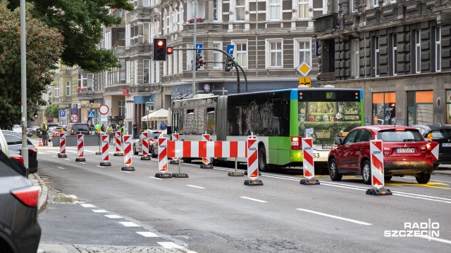 Dwa dni temu rozpoczęła się przebudowa odcinka od placu Zwycięstwa do Szarych Szeregów. Środkowy fragment alei Wojska Polskiego został zamknięty dla samochodów.