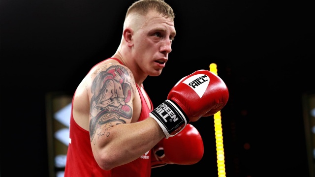 Zawodnik Skorpiona Szczecin Sebastian Wiktorzak wygrał swoją półfinałową walkę w kategorii do 86 kg i w niedzielę powalczy o zwycięstwo w turnieju.