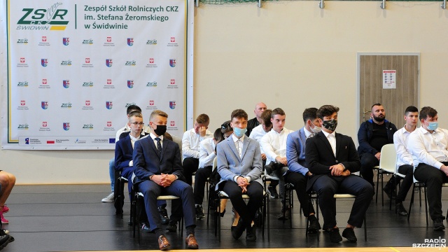 Chcą kosić zboże, doić krowy, hodować bydło, a nawet zostać farmerami niczym z amerykańskich filmów - mowa o uczniach Zespołu Szkół Rolniczych w Świdwinie.