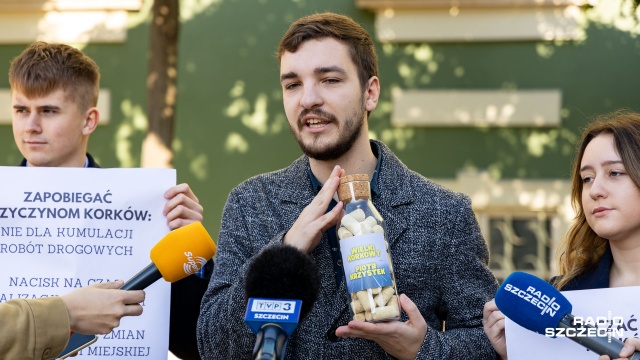 Nagrodę Wielkiego Korkowego wręczy prezydentowi Szczecina, Piotrowi Krzystkowi młodzieżówka PiS. Ma to symbolizować złe decyzje podejmowane przez niego.