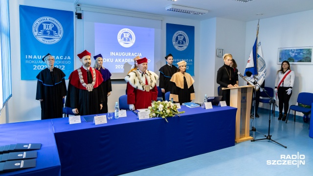 Prawie pół tysiąca nowych studentów na takich kierunkach, jak między innymi psychologia, pedagogika, kryminologia czy obronność i bezpieczeństwo narodowe.