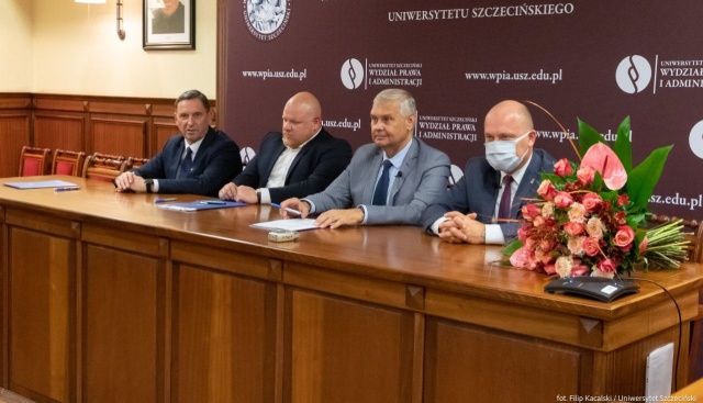 Kolejne budynki Uniwersytetu Szczecińskiego zostaną przebudowane. Chodzi o gmachy nr 1 i 5 na kampusie przy alei Piastów 40b.