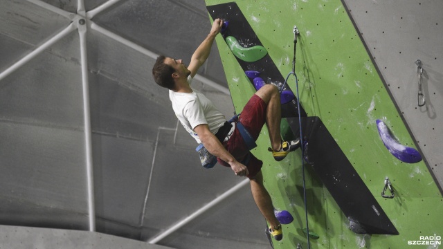 Prekursorem tych zawodów był Yeti, czyli znany alpinista Marcin Tomaszewski. W sobotę w finale Fight Club w Big Wall - Centrum Wspinaczkowym w Szczecinie na 15-metrowej ścianie nikt szczytu nie osiągnął.
