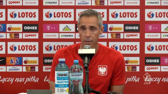 Selekcjoner piłkarskiej reprezentacji Polski Paulo Sousa uzyskał pozytywny wynik testu na obecność koronawirusa. - poinformował w środę wieczorem Polski Związek Piłki Nożnej.