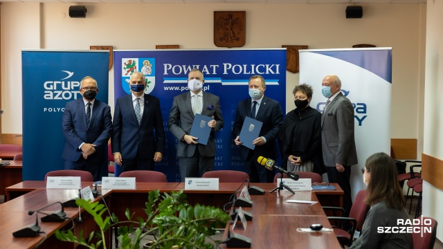 Kilkuset przyszłych pracowników budowanej fabryki polimerów przejdzie specjalistyczne szkolenie w Centrum Kształcenia Zawodowego i Ustawicznego w Policach.
