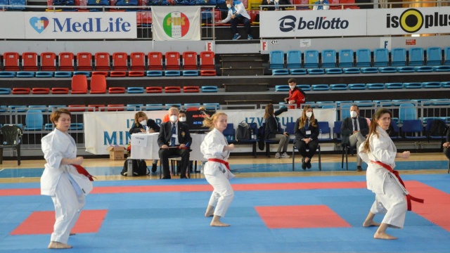 Znakomity występ zawodników klubu Bushikan Szczecin w Mistrzostwach Europy w karate IKU.