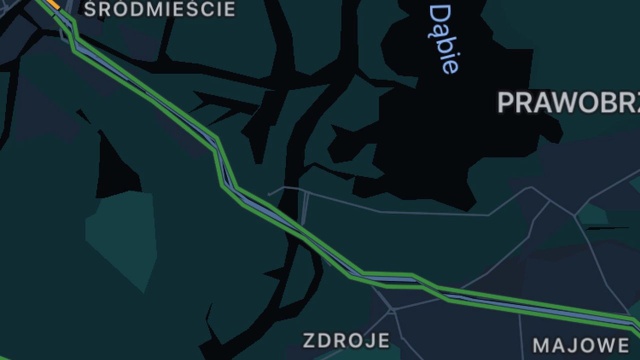 To bardzo dobry dzień dla kierowców, którzy dojeżdżają do centrum Szczecina od strony prawobrzeża. Po raz pierwszy od wielu miesięcy przejazd jest płynny, a przed remontowaną Estakadą Pomorską nie ma korków.