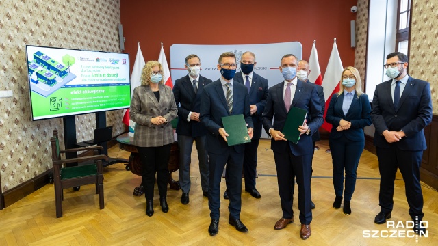 6 milionów złotych rządowej dotacji otrzymał Szczecin na zakup dwóch elektrycznych autobusów i trzech stacji ładowania.