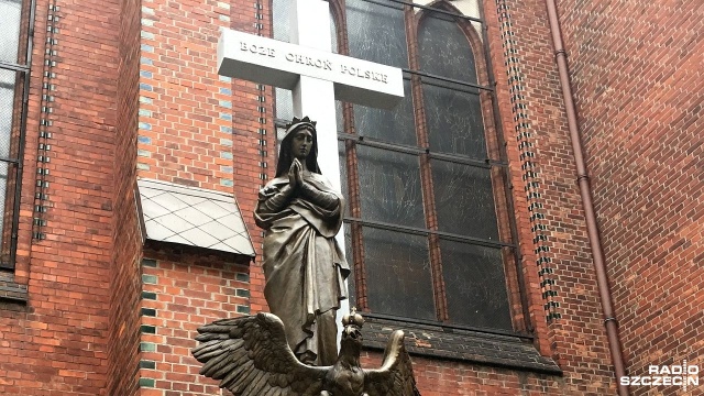 Cały naród polski pracował nad odbudową państwa polskiego, a cząstką, która odegrała wybitną rolę było duchowieństwo. W 1924 roku było prawie osiem tysięcy kapłanów.