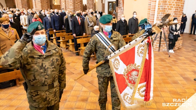Mszą świętą w szczecińskiej katedrze rozpoczęły się obchody Święta Niepodległości Polski.