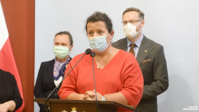 Koronawirus naprawdę istnieje, szczepcie się i noście maseczki - apelują dyrektorki szczecińskich szpitali.
