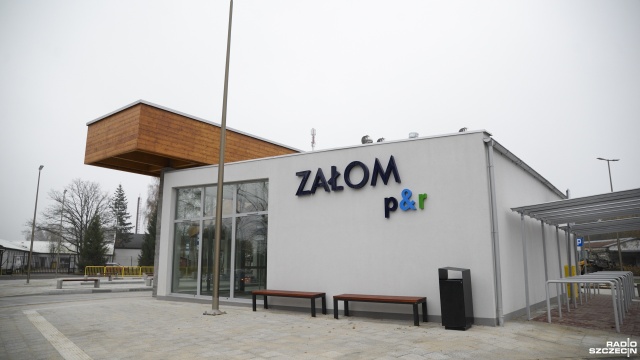 Nowe centrum przesiadkowe dla autobusów powstaje w podszczecińskim Załomiu.