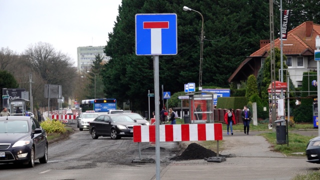 Przejeżdżają i nie patrzą na znak zakazu - strażnicy miejscy zapewniają, że będą wystawiać mandaty.