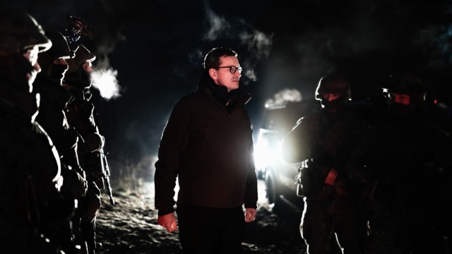 Premier Mateusz Morawiecki powiedział, że po raz pierwszy od wielu dekad integralność naszego terytorium jest zagrożona.