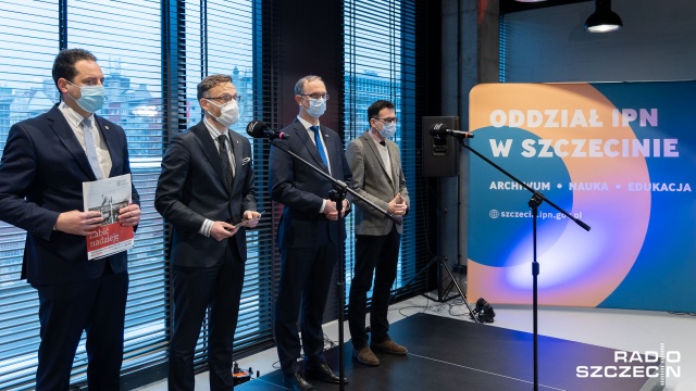 Specjalny świetlny pokaz, wystawa, pokaz filmu, ceremoniał wojskowy - aby przypomnieć dzień, gdy komuniści chcieli zabić nadzieję na wolną Polskę.