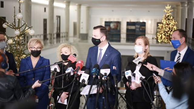 Kluby i koła opozycyjne złożyły w Sejmie projekt zmian w Regulaminie izby. Przedstawiono je podczas konferencji prasowej.