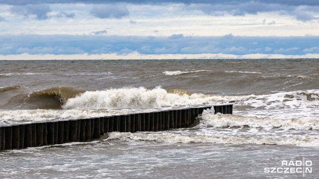 Instytut Meteorologii i Gospodarki Wodnej wydał na ostrzeżenia hydrologiczne dla Wybrzeża i ostrzeżenia meteorologiczne dla ponad połowy kraju.