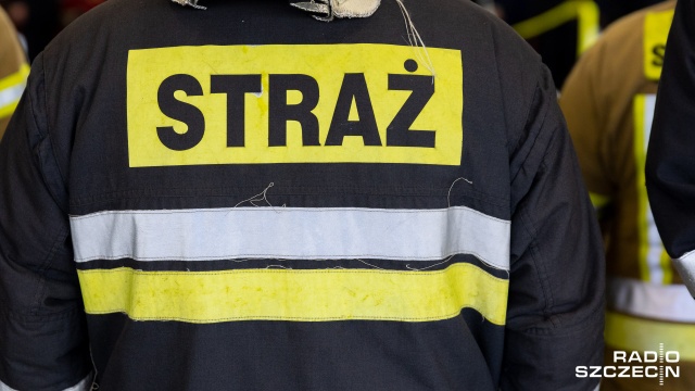 Cztery osoby zmarły w wyniku zatrucia dymem w miejscowości Unewel w województwie łódzkim. Ofiarami są matka i trójka dzieci.