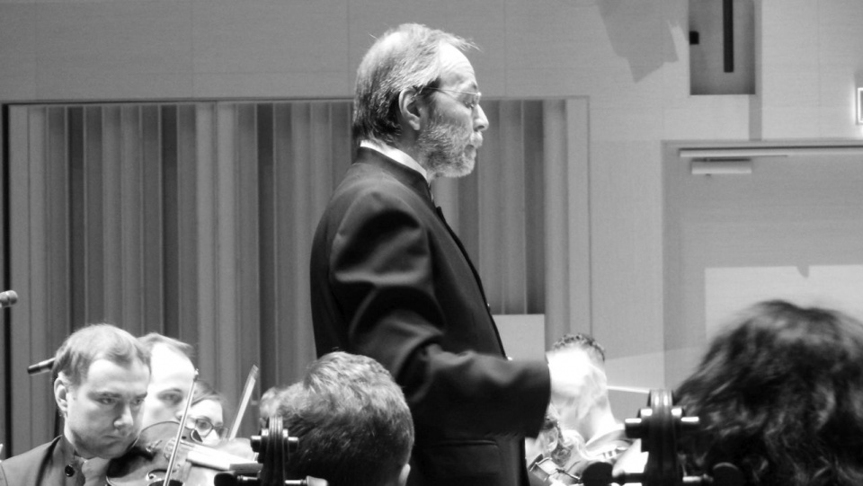 Jacek Kraszewski – dyrygent. Fot. Filharmonia Gorzowska