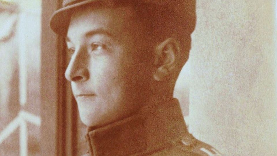Karol Bunsch w mundurze legionowym w grudniu roku 1915. źródło: https://pl.wikipedia.org/wiki/Karol_Bunsch