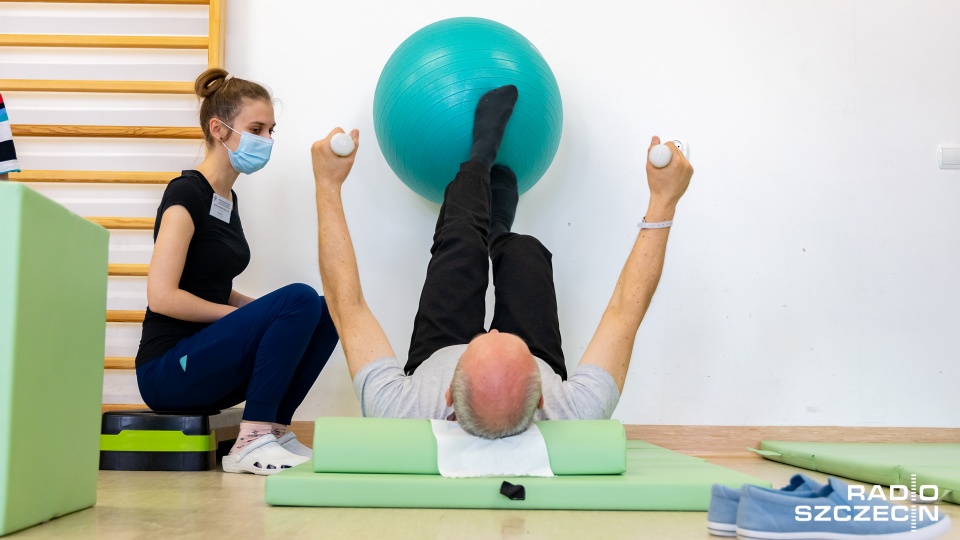 Turnusy rehabilitacyjne trwają od 2 do 6 tygodni. Mogą w nich wziąć udział pacjenci, którzy przeszli Covid-19 w ciągu ostatniego roku. Fot. Robert Stachnik [Radio Szczecin]