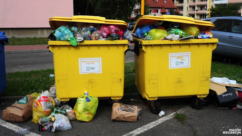 W Goleniowie - do poniedziałku - przez ponad tydzień nie było firmy odbierającej odpady. Fot. Marcin Kokolus [Radio Szczecin]