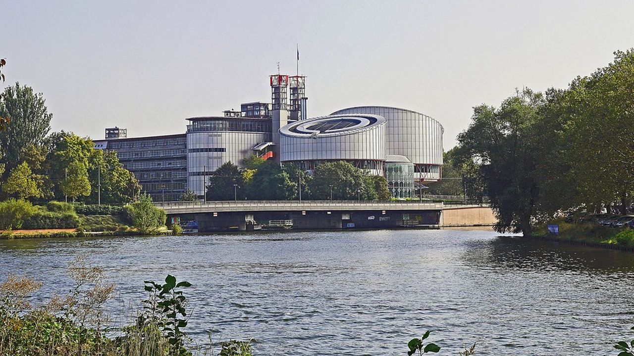 Trybunał Sprawiedliwości Unii Europejskiej orzekł, że Izba Kontroli Nadzwyczajnej i Spraw Publicznych w polskim Sądzie Najwyższym nie jest niezawisłym sądem na mocy prawa Unii Europejskiej. Z treści orzeczenia wynika, że sposób powoływania sędziów do Izby na zasadach wprowadzonych przez Prawo i Sprawiedliwość był niezgodny z prawem.