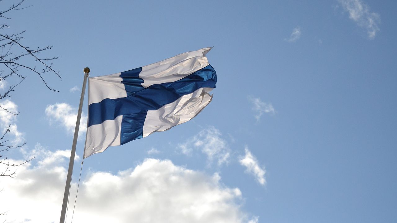 Finlandia będzie się ubiegać o członkostwo w NATO. Prezydent Sauli Niinist i premier Sanna Marin poinformowali, że kraj ten złoży wniosek o przyjęcie do Sojuszu Północnoatlantyckim. Decyzja jest następstwem inwazji Rosji na Ukrainę.