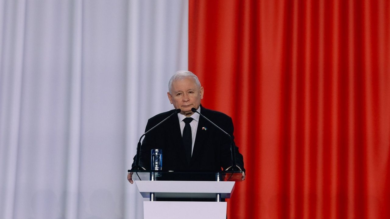 Prezes Prawa i Sprawiedliwości Jarosław Kaczyński powiedział w Koszalinie, że Polska znajduje się w szczególnej sytuacji, ze względu na obecną sytuację międzynarodową - polityczną i ekonomiczną.