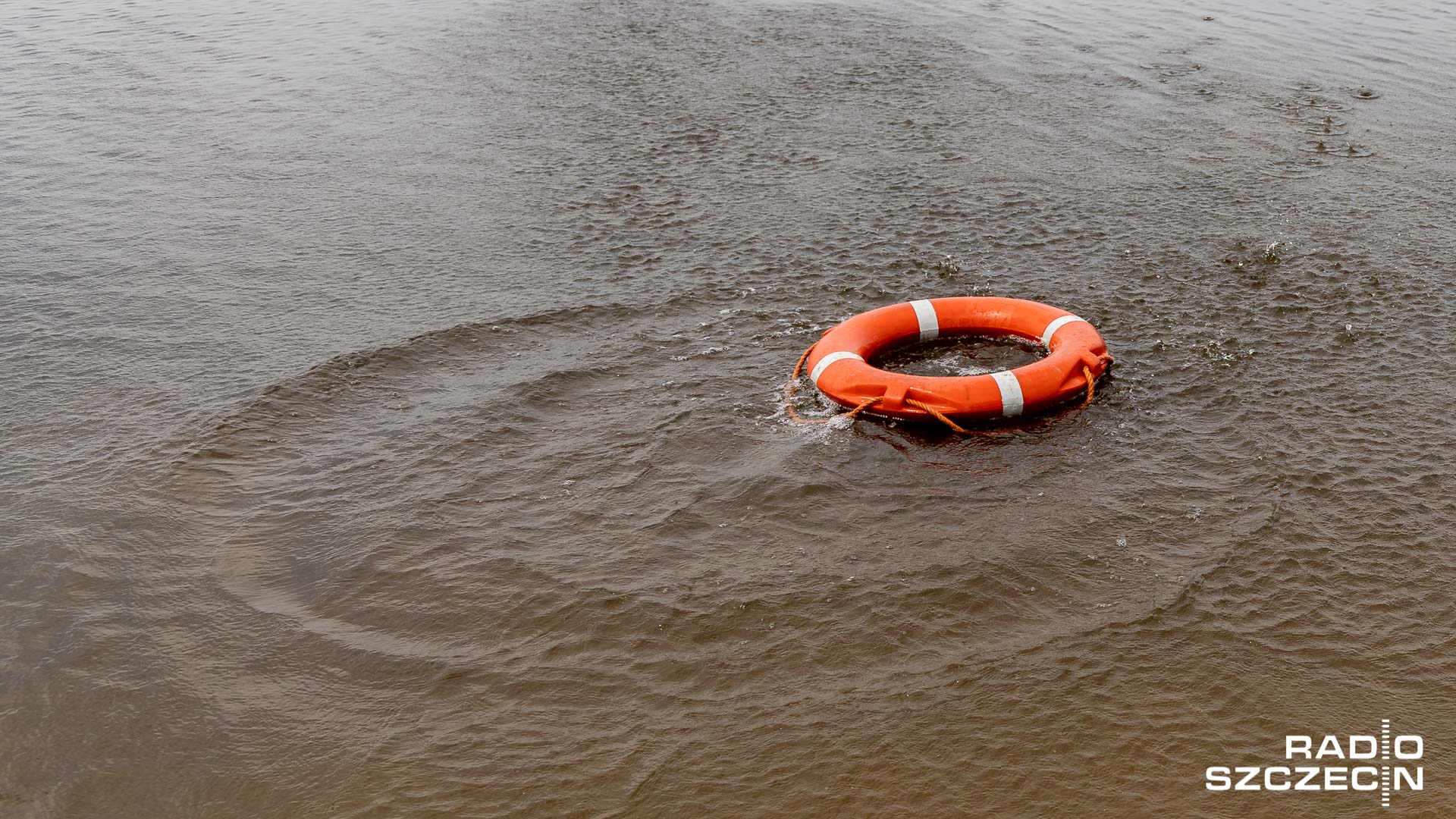 W Gleźnie w gminie Darłowo na jeziorze Bukowe zatonęła łódź.
