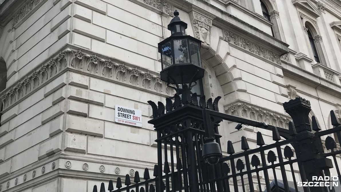 Prezydent USA Donald Trump spotka się w czwartek po południu z brytyjskim premierem Keirem Starmerem w ramach swojej wizyty państwowej w Wielkiej Brytanii. Wcześniej oficjalnie pożegna się z królem Karolem III i opuści zamek Windsor.