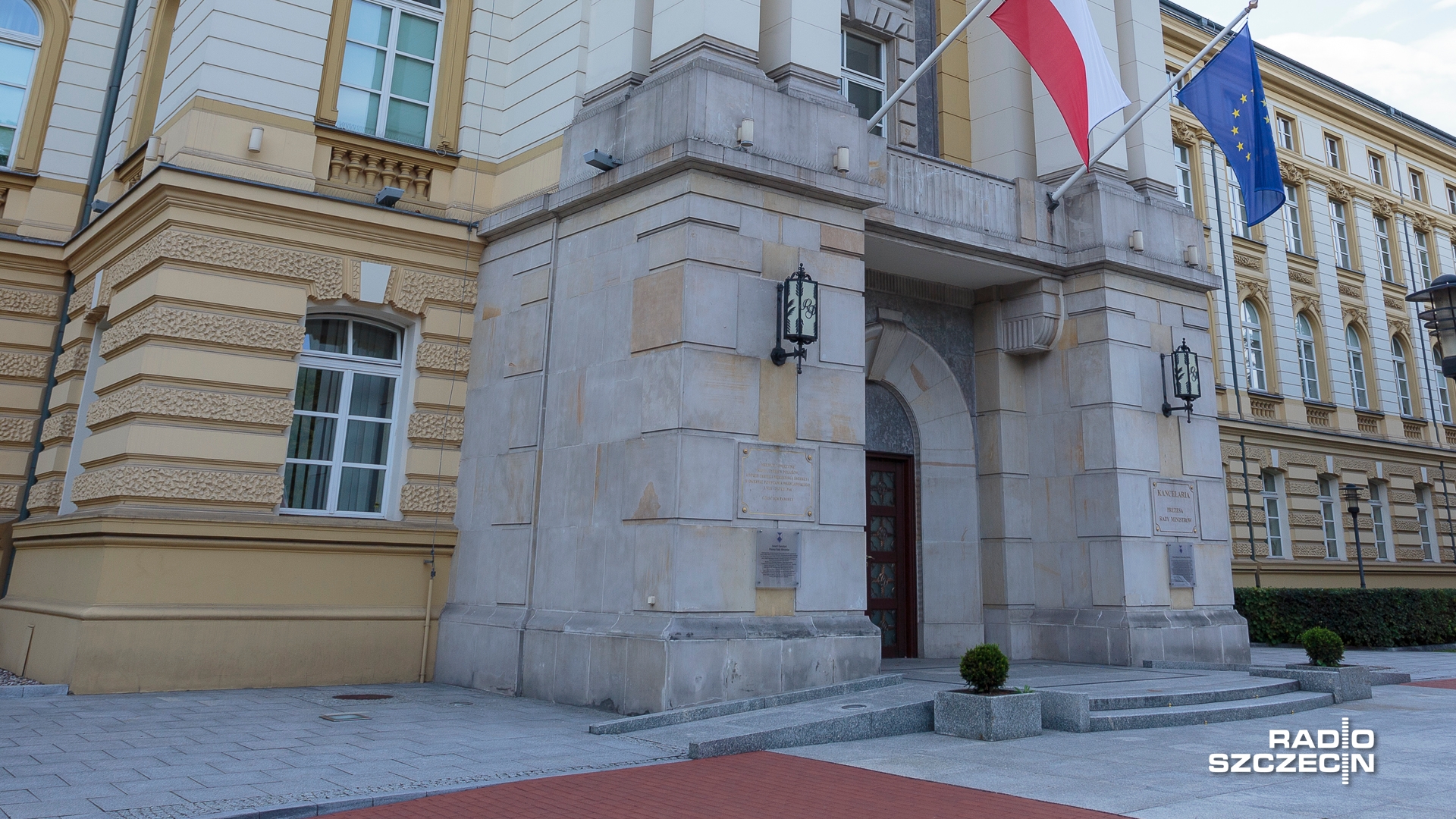 Wicemarszałek Sejmu Ryszard Terlecki potwierdził medialne doniesienia na temat dymisji szefa Kancelarii Premiera Michała Dworczyka.