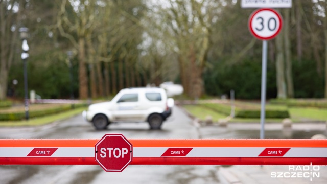 Fot. Robert Stachnik [Radio Szczecin] Skutki wichury w regionie. Zablokowane drogi, zniszczone samochody [AKTUALIZACJA, WIDEO, ZDJĘCIA]