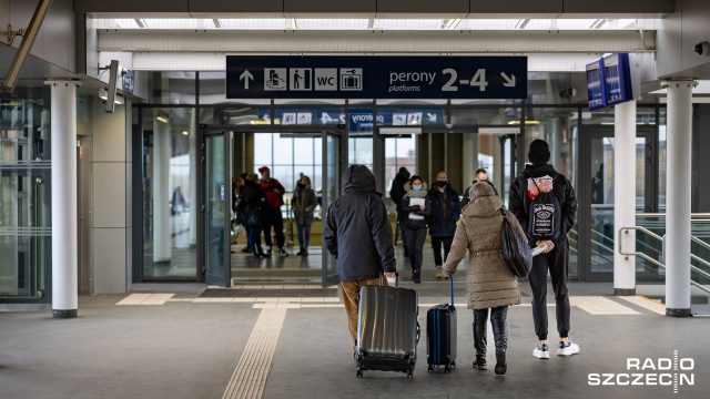 Fot. Robert Stachnik [Radio Szczecin] Skutki wichury w regionie. Zablokowane drogi, zniszczone samochody [AKTUALIZACJA, WIDEO, ZDJĘCIA]