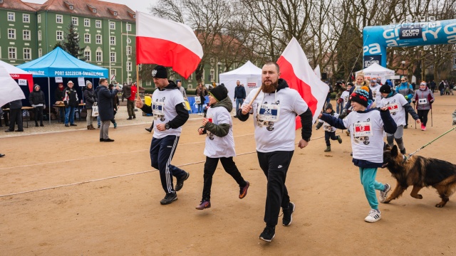 Fot. Mateusz Papke [Radio Szczecin] "Biegniemy, żeby oddać chwałę bohaterom" [WIDEO, ZDJĘCIA]