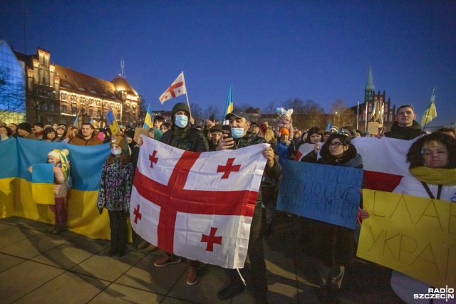 Fot. Maciej Papke [Radio Szczecin] Manifestacja na placu solidarności [ZDJĘCIA]