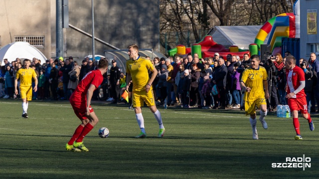 Fot. Robert Stachnik [Radio Szczecin] Charytatywny mecz gwiazd. Sportowcy solidaryzują się z Ukrainą [WIDEO, ZDJĘCIA]