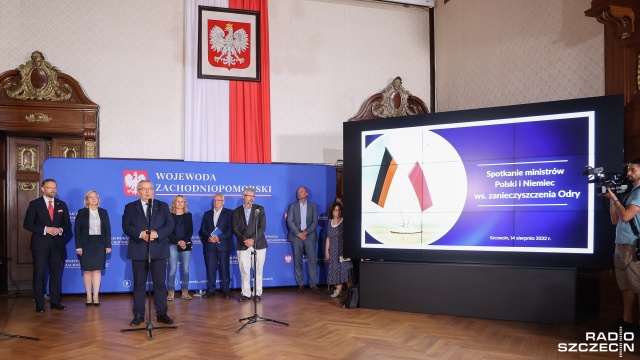 Fot. Robert Stachnik [Radio Szczecin] Minister Moskwa: W pobranych próbkach nie stwierdzono metali ciężkich [ZDJĘCIA]