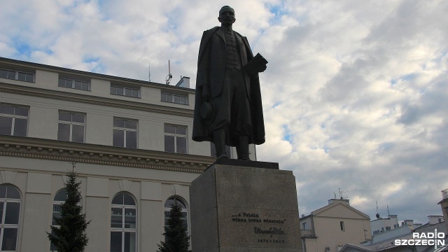 Pomnik Wincentego Witosa w Warszawie. Fot. Piotr Kołodziejski [Radio Szczecin] Dzięki nim żyjemy w niepodległej Polsce [ZDJĘCIA]