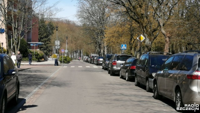 Niemieccy kierowcy, którzy unikają opłat za miejskie parkingi w Kołobrzegu, powinni mieć się na baczności. Miasto znalazło sposób na ściągnięcie pieniędzy za nieopłacone przez cudzoziemców bilety parkingowe.