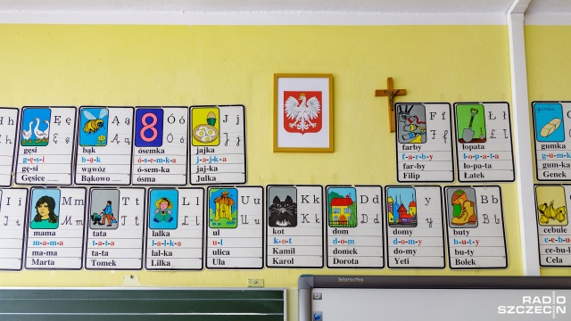 Krzyże w budynkach publicznych akceptuje blisko 90 procent Polaków - wynika z badania przygotowanego przez CBOS. Wyniki publikuje portal Aleteia.