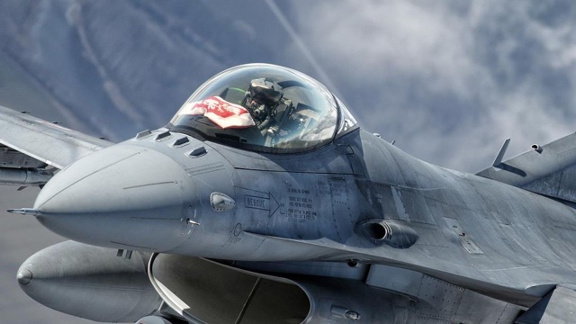 NATO wzmacnia obronę powietrzną krajów bałtyckich w ramach misji Baltic Air Policing.