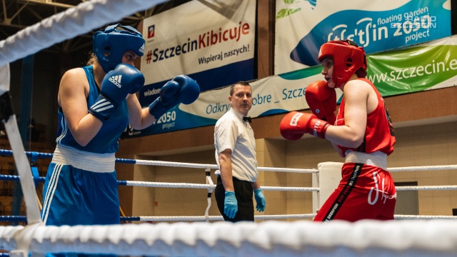 Szermierka na pięści w hali Szczecińskiego Domu Sportu. Zawodnicy walczyli w Grand Prix o Puchar Skorpiona.