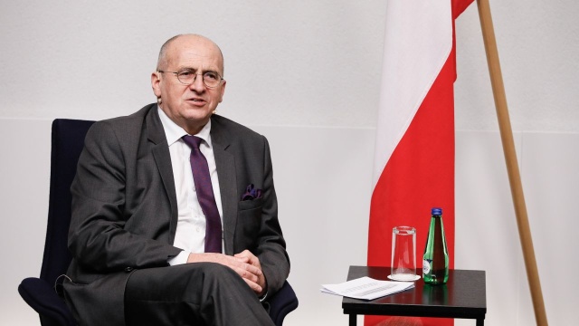 Minister spraw zagranicznych Zbigniew Rau wylatuje do Stanów Zjednoczonych. Szef polskiej dyplomacji będzie rozmawiał w USA o sytuacji na granicy ukraińsko-rosyjskiej i o związanym z tym zagrożeniu bezpieczeństwa całej Europy.
