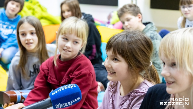 Placówka przygotowała zajęcia dla najmłodszych widzów. Podczas warsztatów dzieci poznają różne metody teatralne.