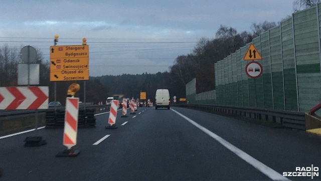 Drogowcy poprawili oznakowanie przy remontowanym węźle Kijewo.