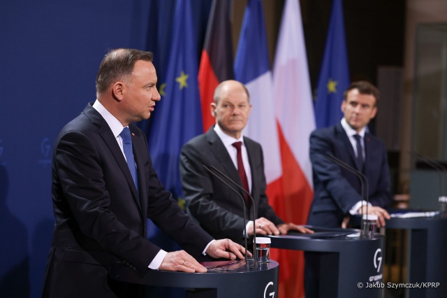 Prezydent Andrzej Duda powiedział w Berlinie, że dziś najważniejsza jest jedność i solidarność.